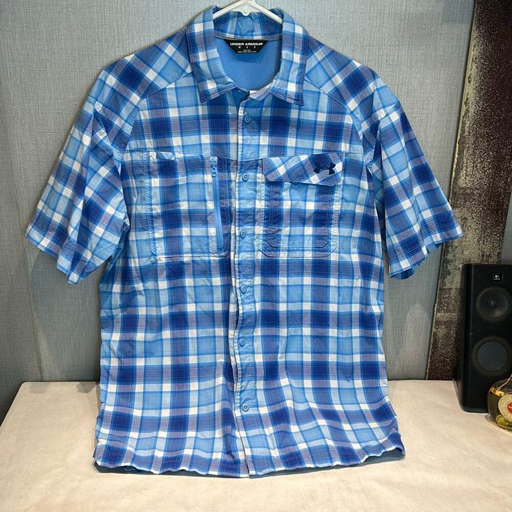 Under Armour Men’s Button Down Shirt UA Short Sleeve Sz Med Blue Plaid Vented